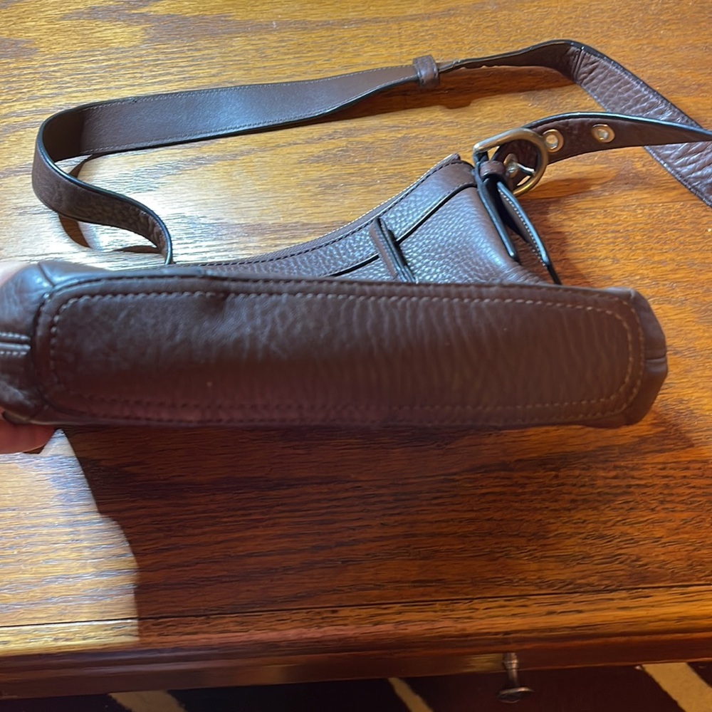 Coach brown leather crossbody - Picture 7 of 10
